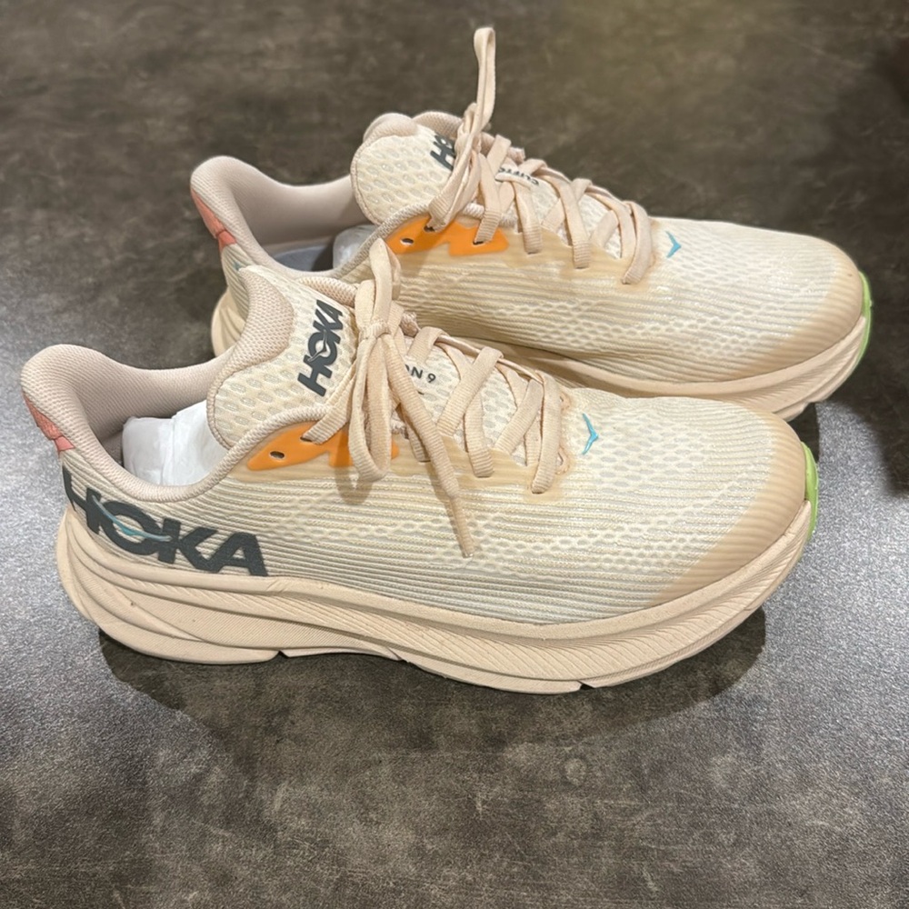 HOKA Clifton 9